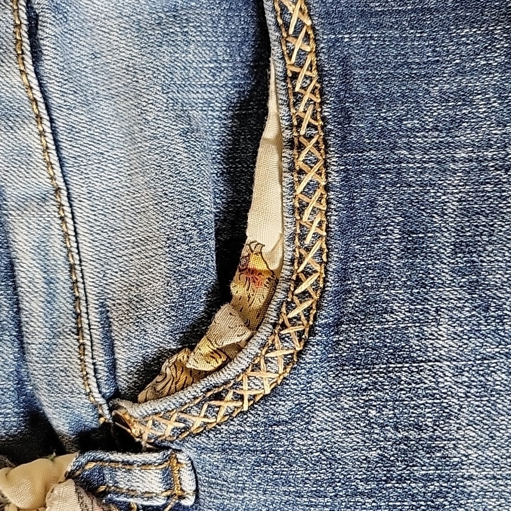 HAND CRAFTED Jeans UPCYCLED Blue Denim Patchwork Bird Floral Applique Size 6 - Picture 9 of 17